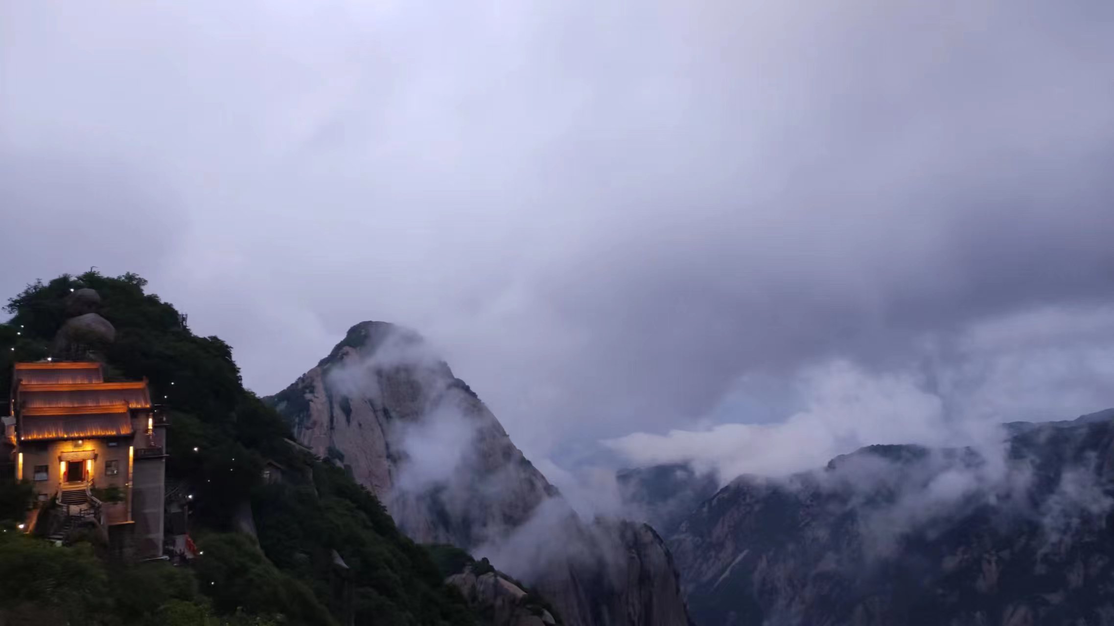 北峰